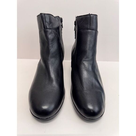 Clarks Boots Size 9US Black Leather Block Heel Zip Up Booties NEW - Picture 5 of 9